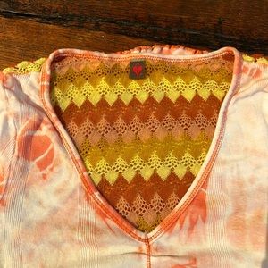 Language Los Angeles 70s vibe boho tie dye top with crochet back.